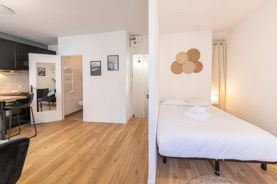 Coquelin - Joli Appartement Renove Рен Екстериор снимка
